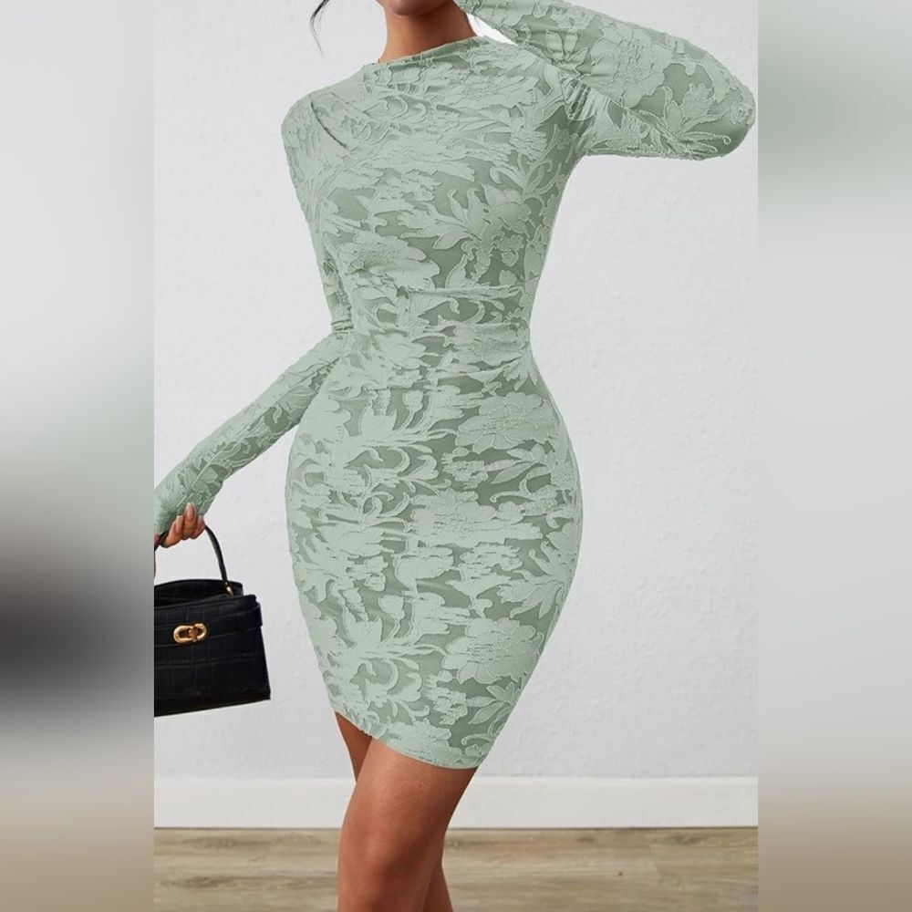 🗨🔥NWT Sage Green Ruched Bodycon Long Sleeve Dress Small